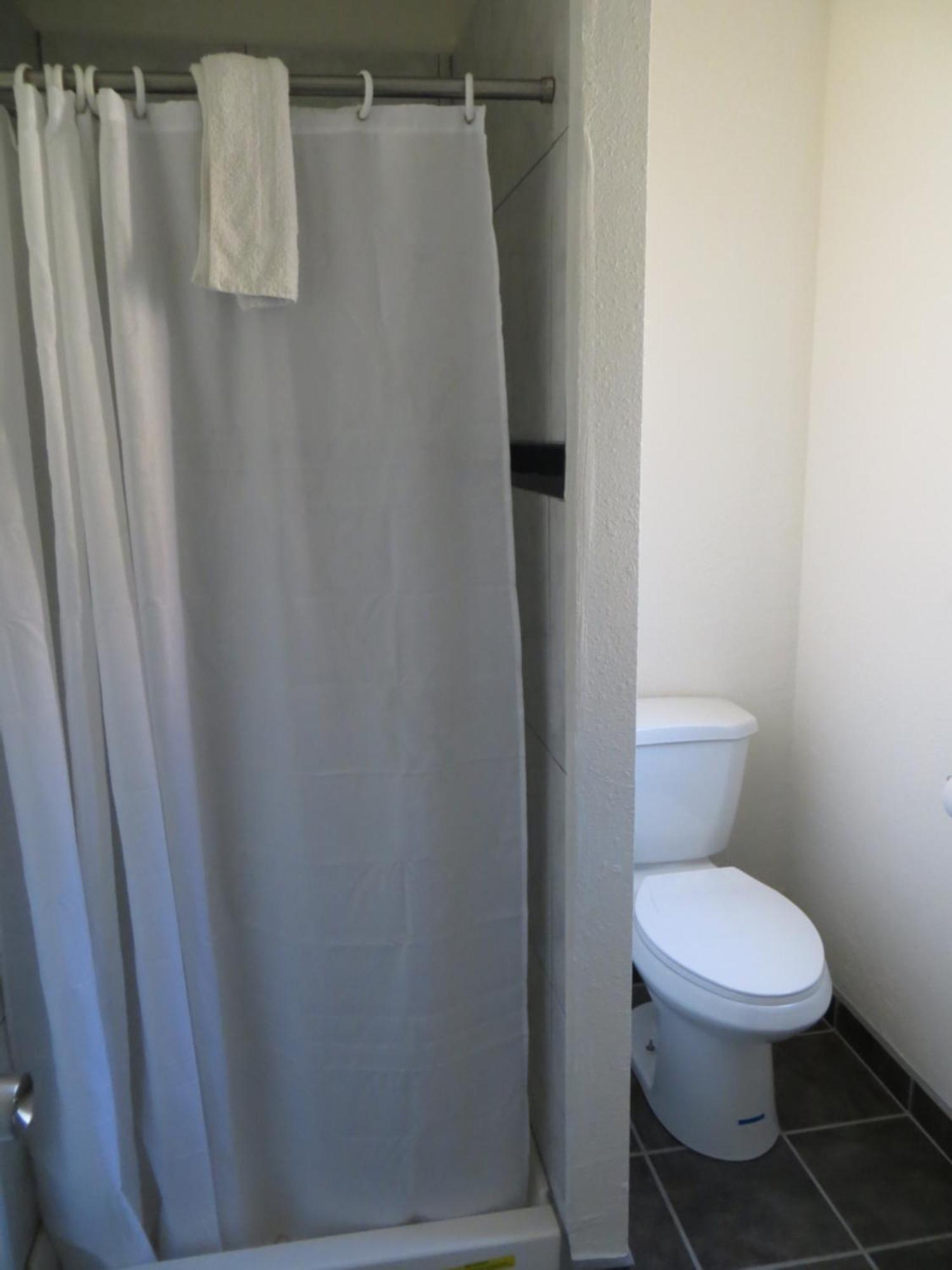 The Oaks Motel Oakland Extérieur photo